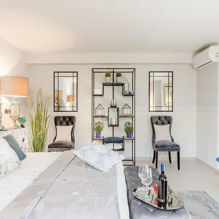 Luxury Opposite Darsena * Viareggio