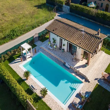 Luxury Opposite Darsena Villa