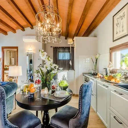 Luxury Opposite Darsena *