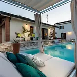 Villa In Near Lecciona