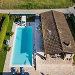 Villa In Near Lecciona *