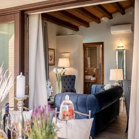 Luxury Opposite Darsena *